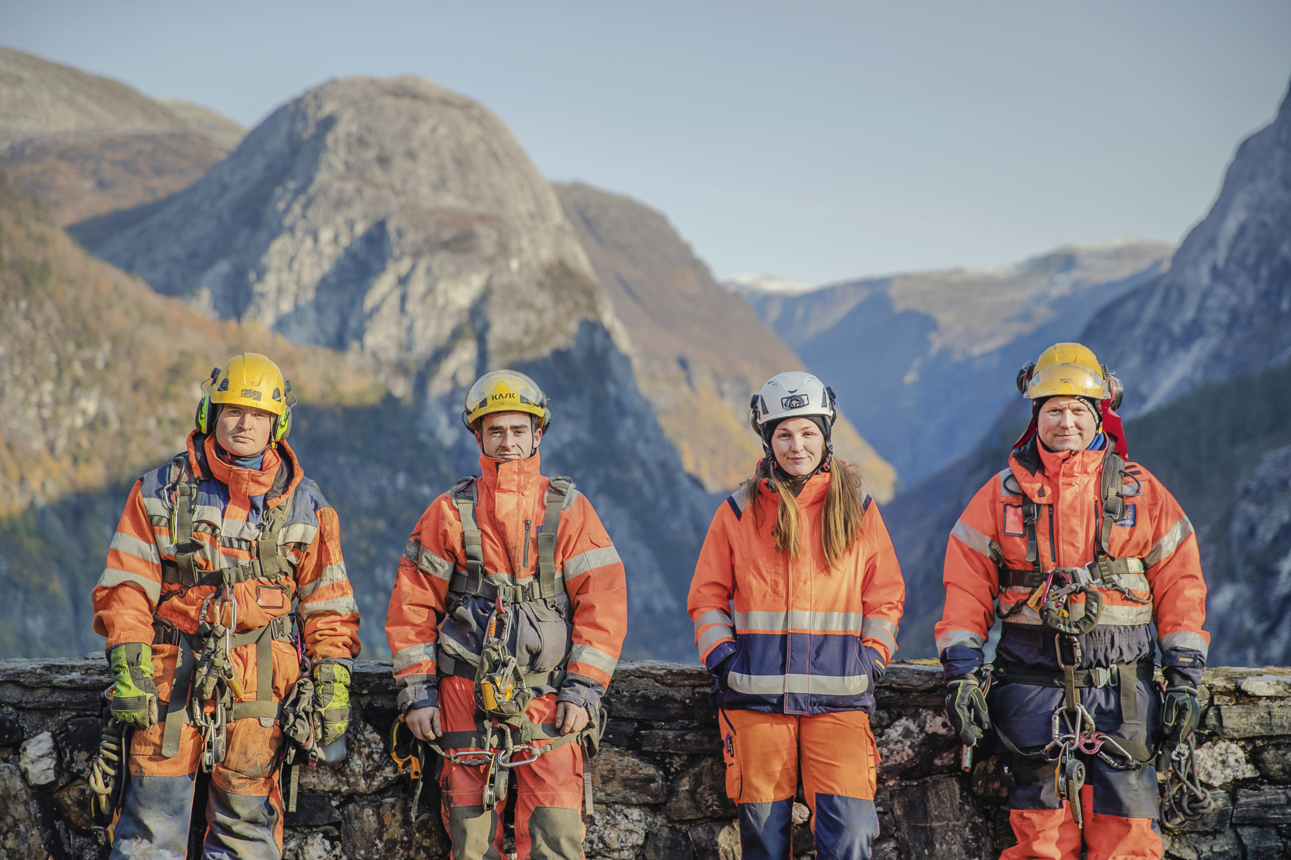 Anleggsleder og fjellsikrere i Stalheimskleiva