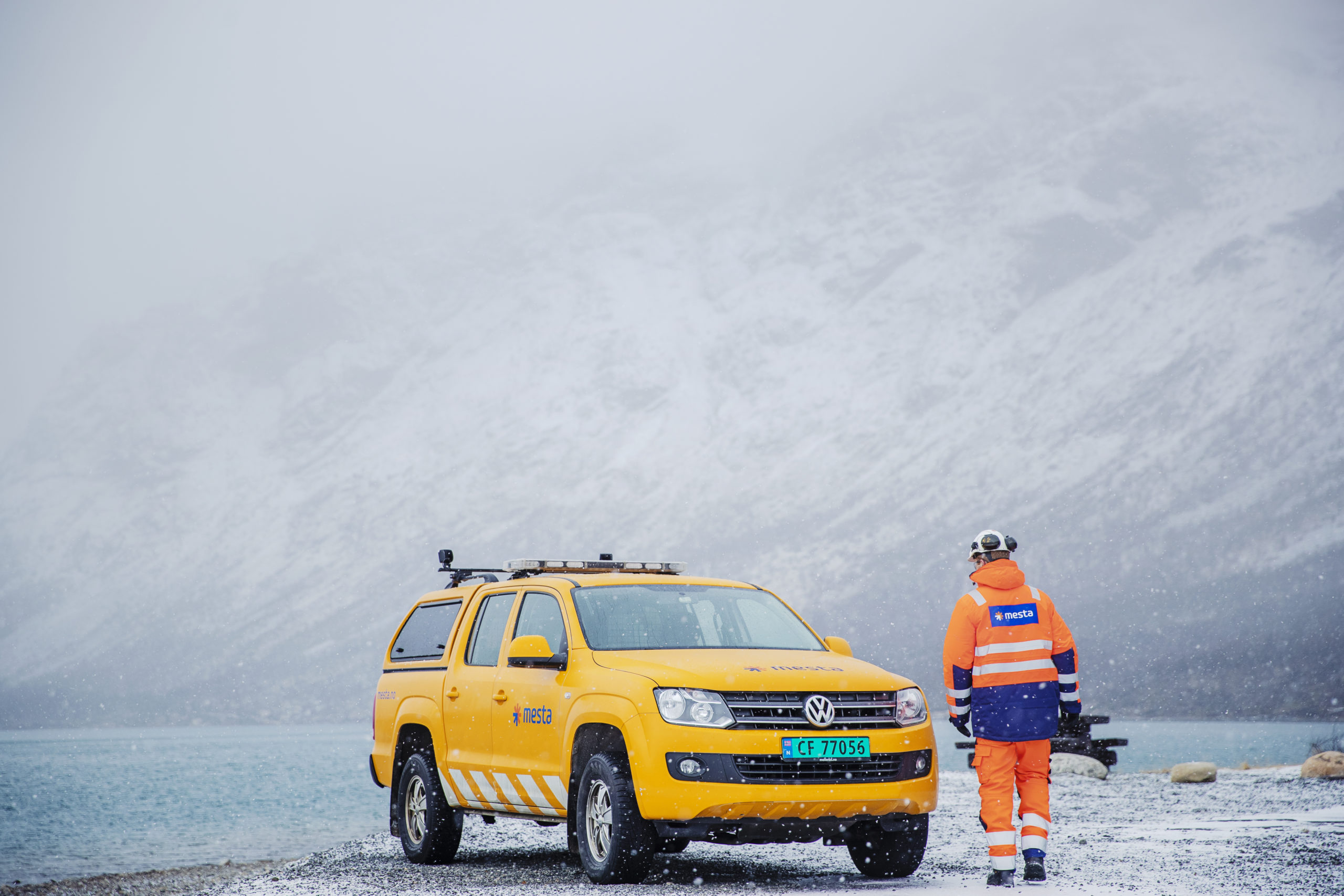 Mestabil og en Mesta-ansatt i ødemarka